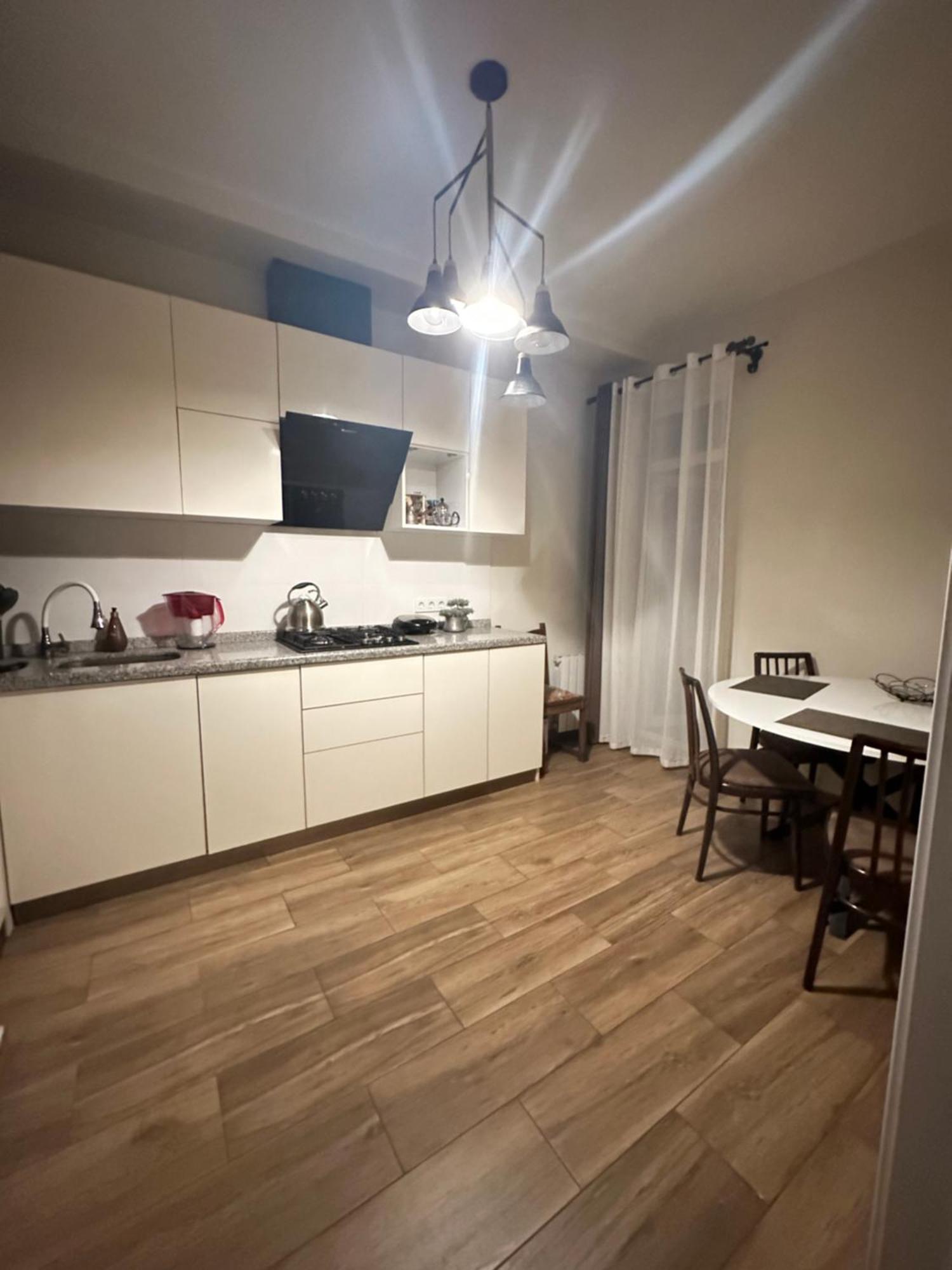 Tamo Apartment Batumi Bagian luar foto